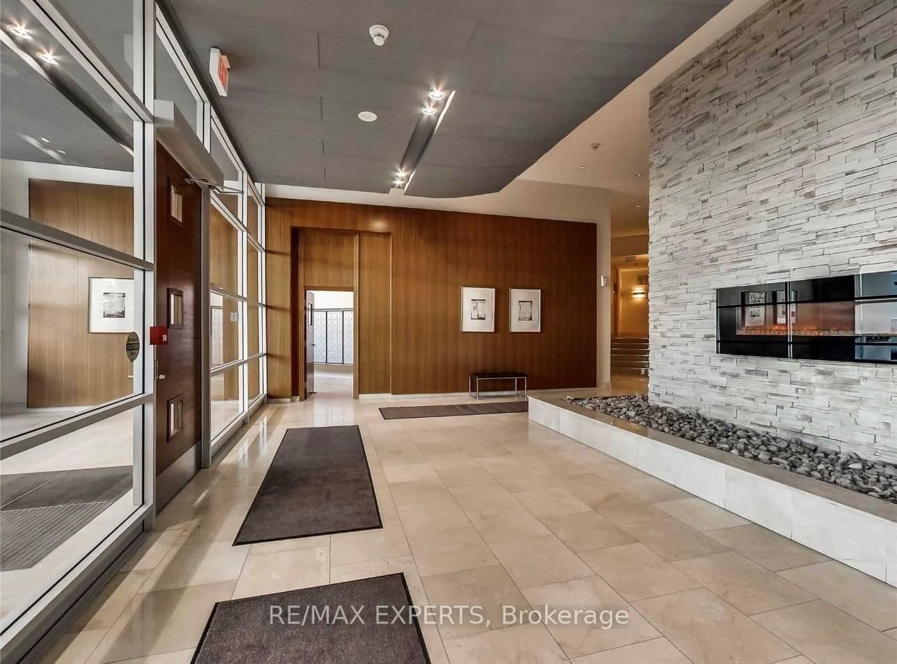 220 Burnhamthorpe Road W, Unit 722 thumbnail 37