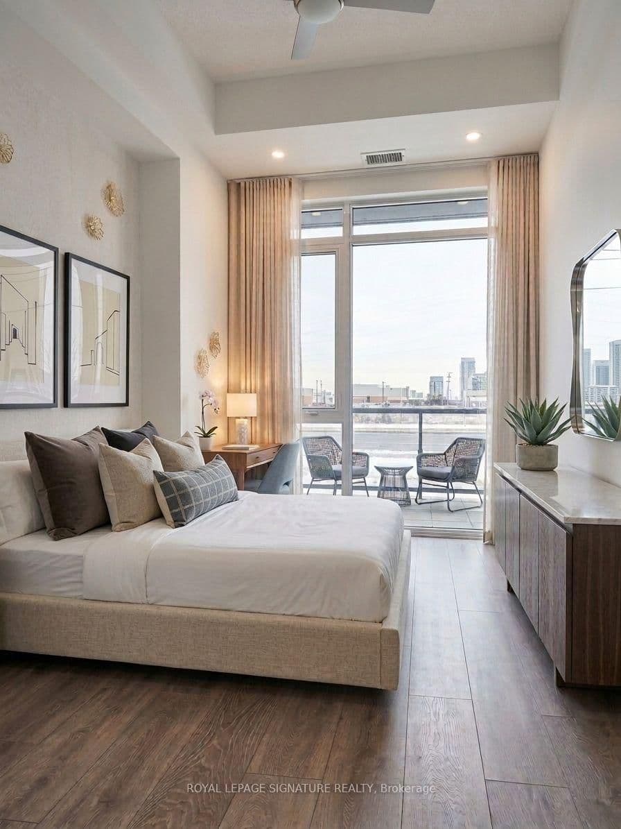3200 Dakota Common, Unit 104B thumbnail 2