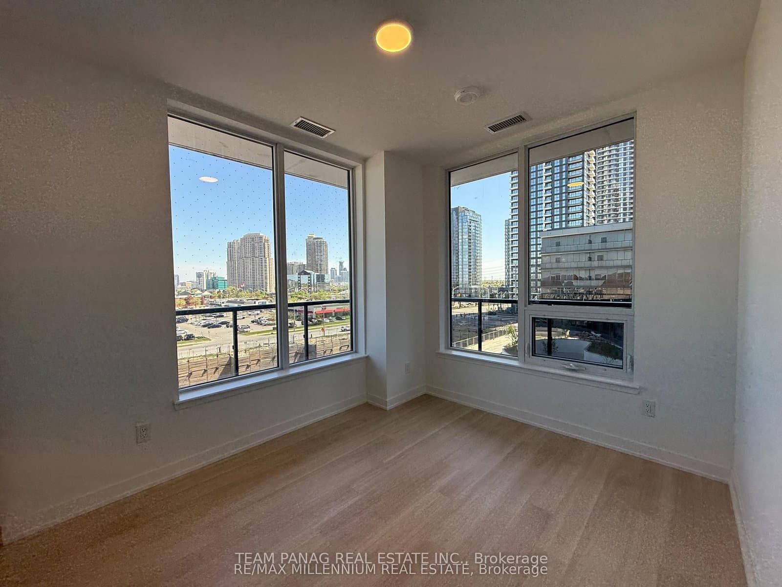 5105 Hurontario Street, Unit 431 thumbnail 12