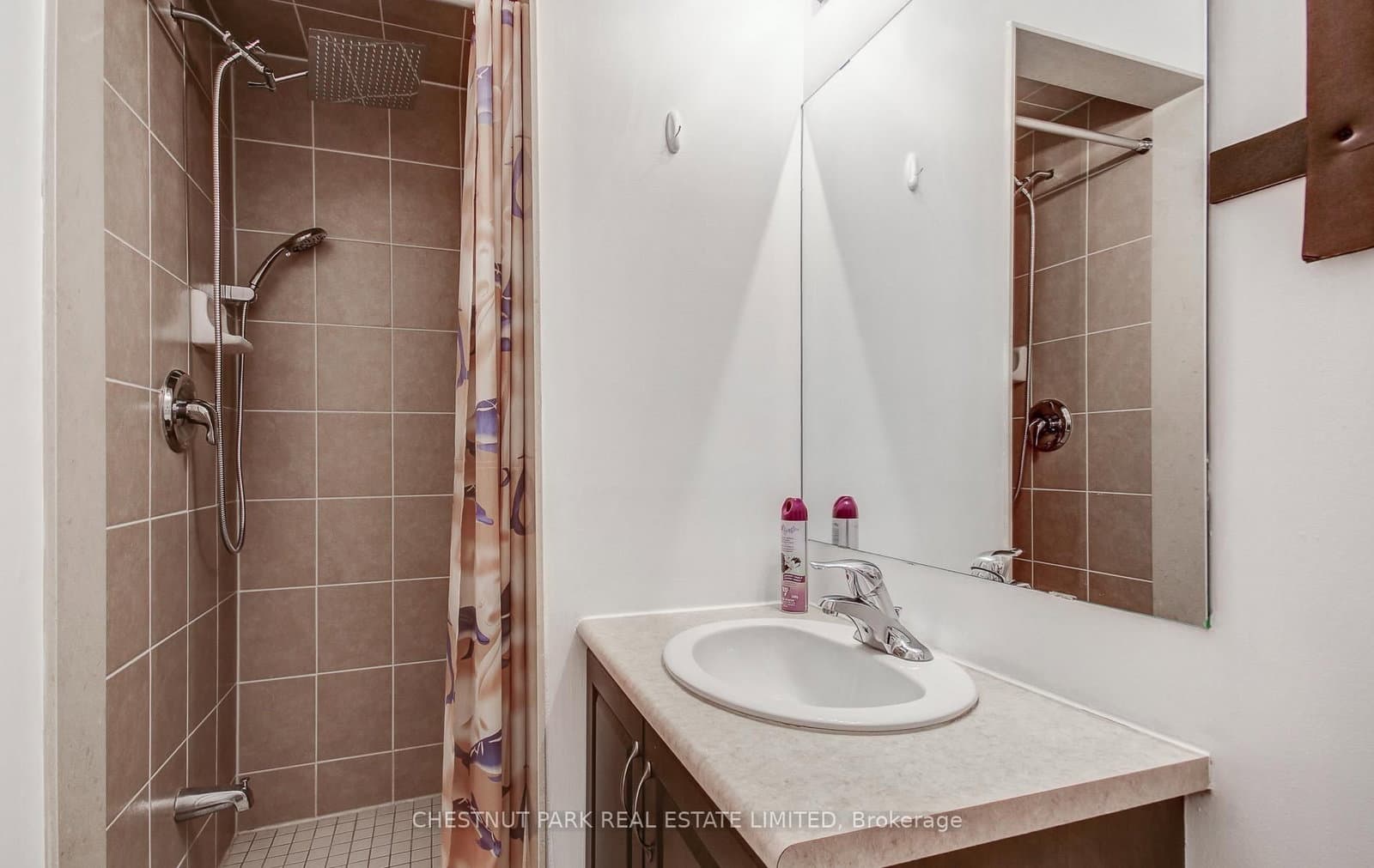 885 E Lakeshore Road E, Unit 5 thumbnail 6