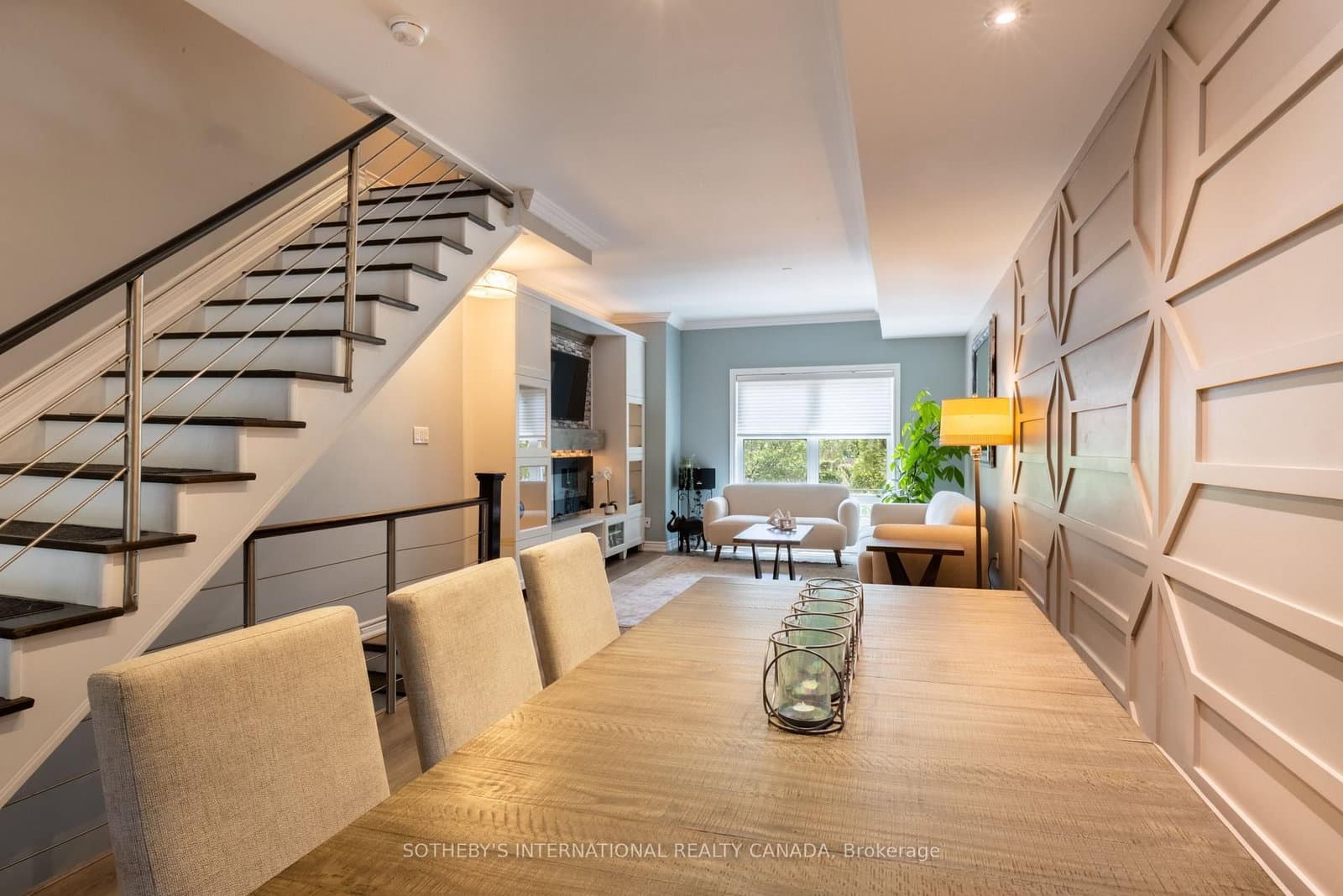 960A The Queensway thumbnail 12