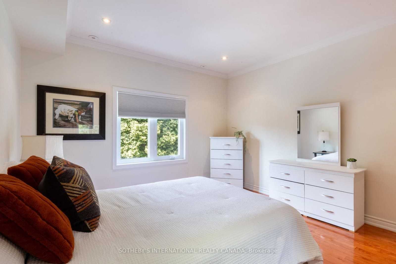 960A The Queensway thumbnail 28