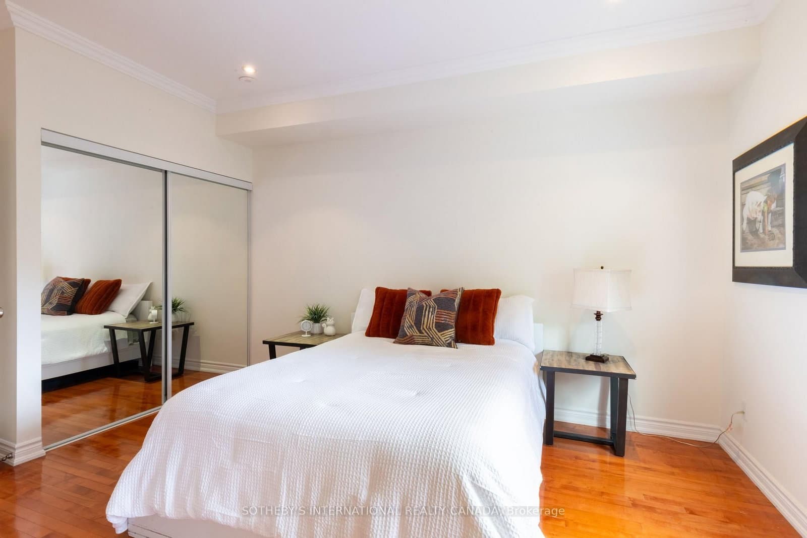 960A The Queensway thumbnail 29