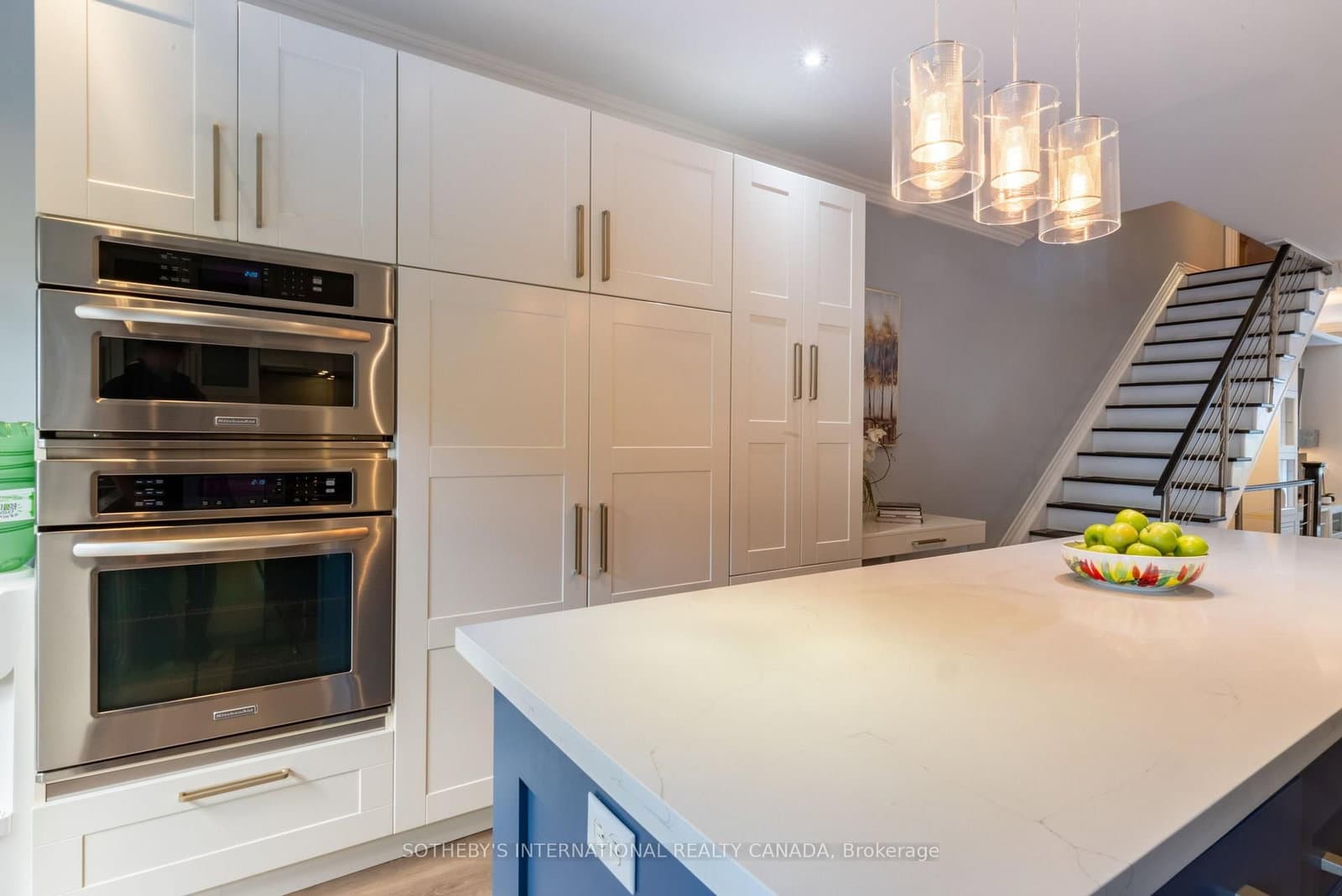 960A The Queensway thumbnail 9