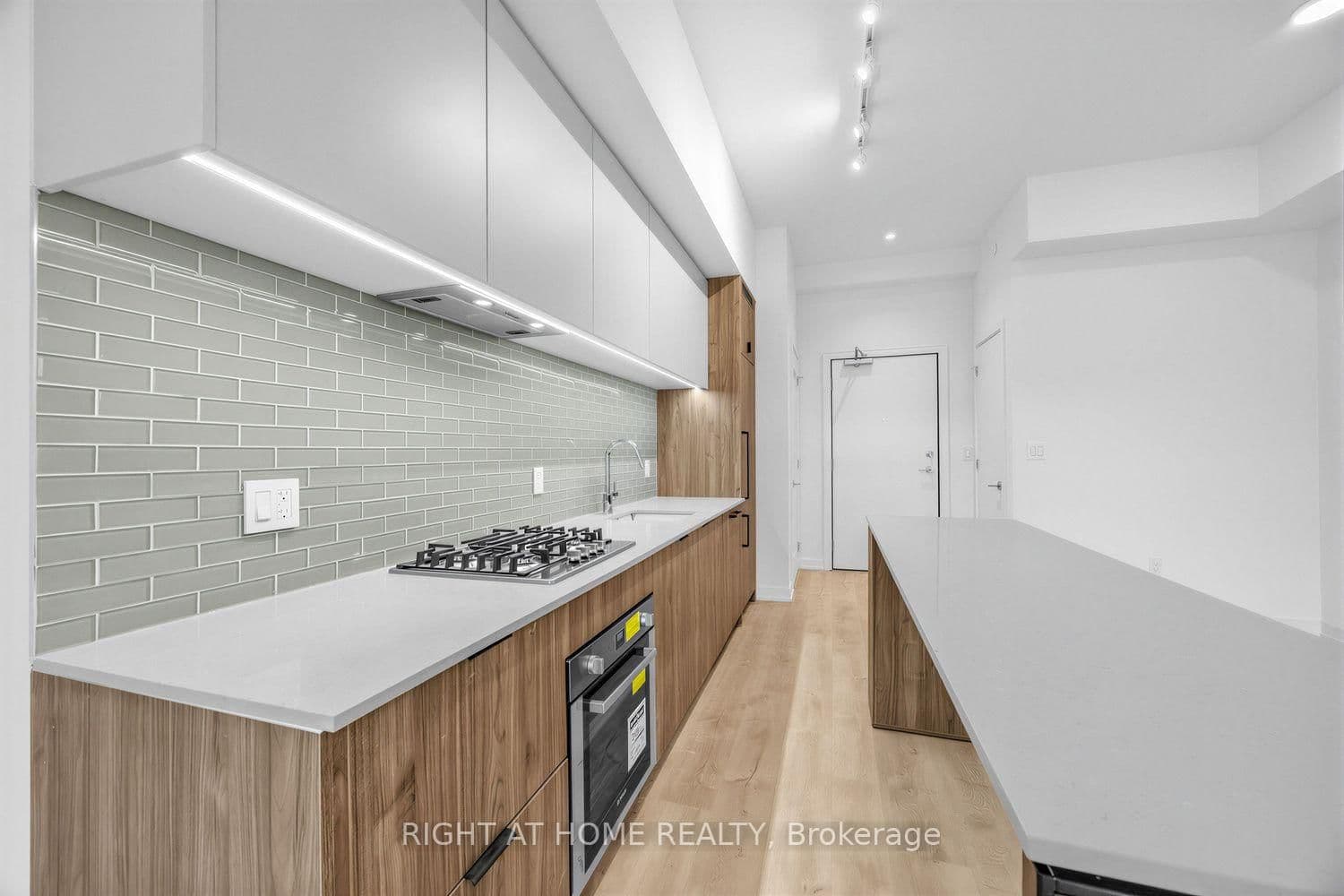 722 Marlee Avenue, Unit 207 thumbnail 11