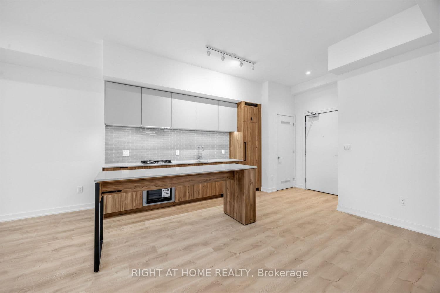 722 Marlee Avenue, Unit 207 thumbnail 12