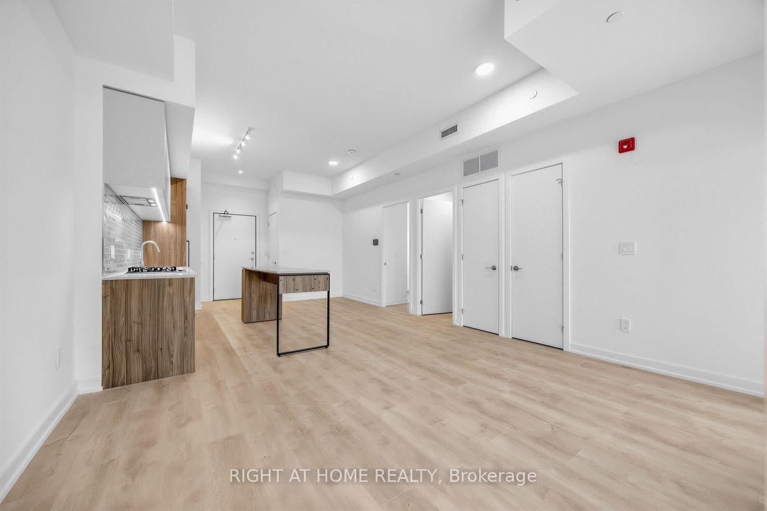 722 Marlee Avenue, Unit 207 thumbnail 15