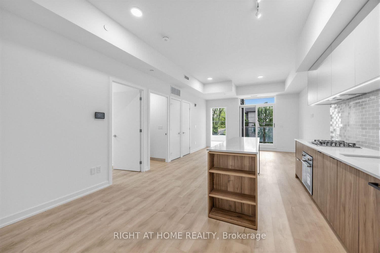 722 Marlee Avenue, Unit 207 thumbnail 2
