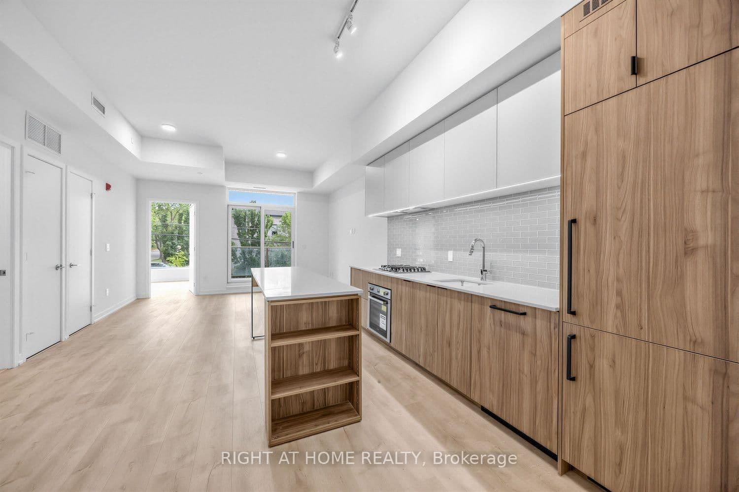 722 Marlee Avenue, Unit 207 thumbnail 3
