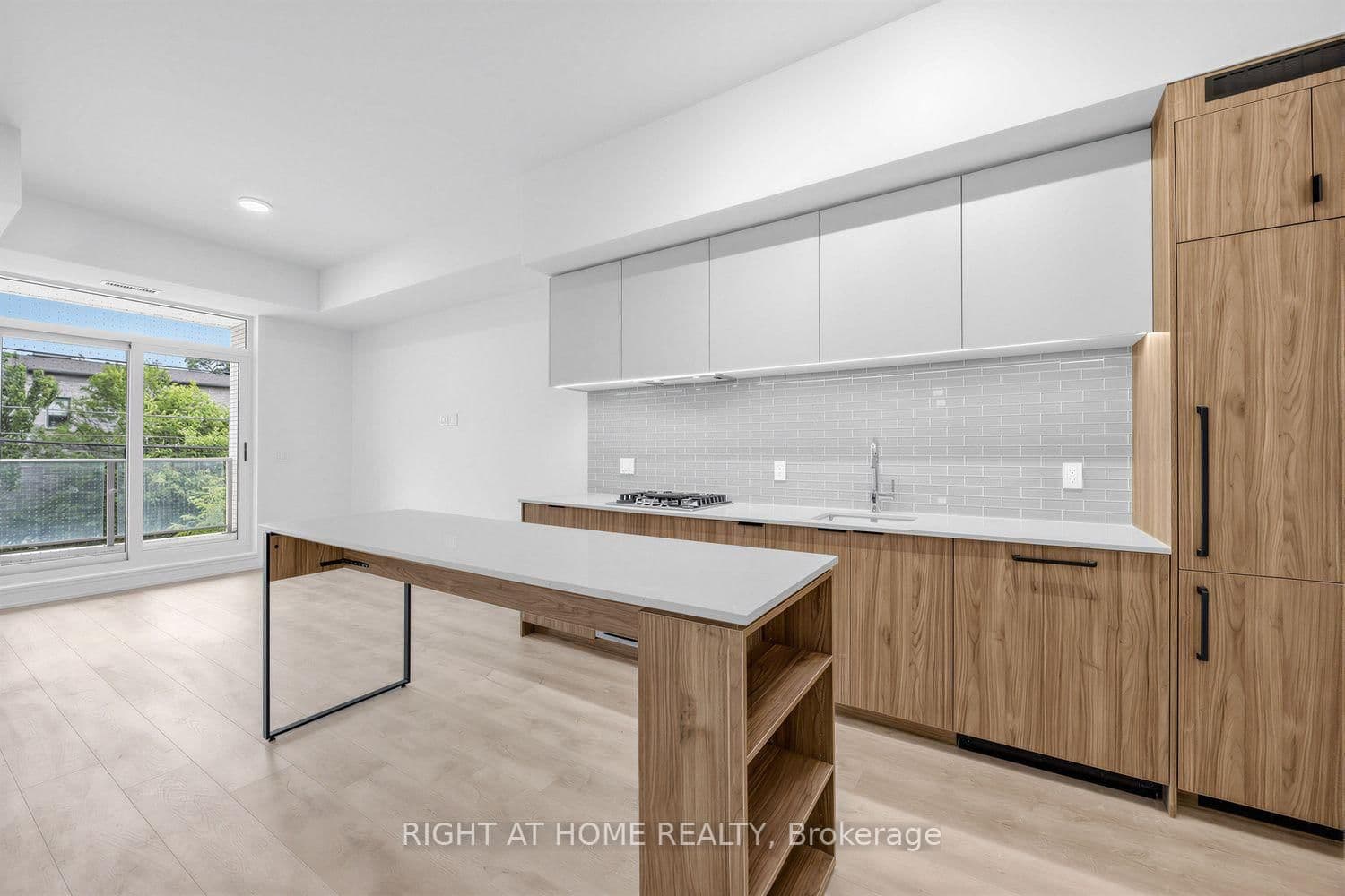 722 Marlee Avenue, Unit 207 thumbnail 5