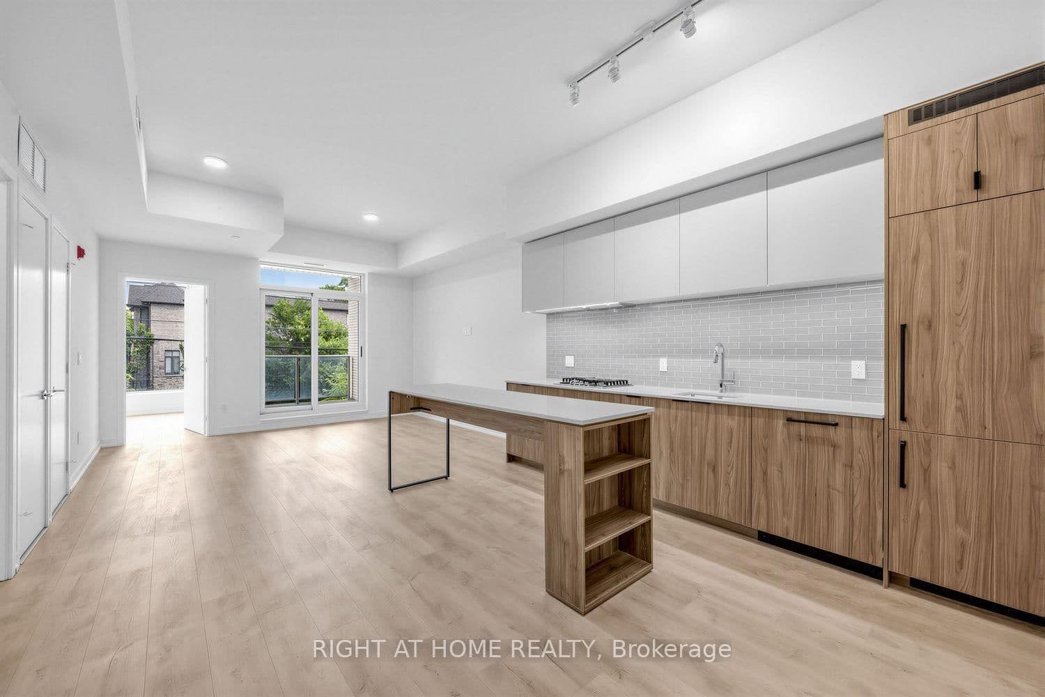 722 Marlee Avenue, Unit 207 thumbnail 6