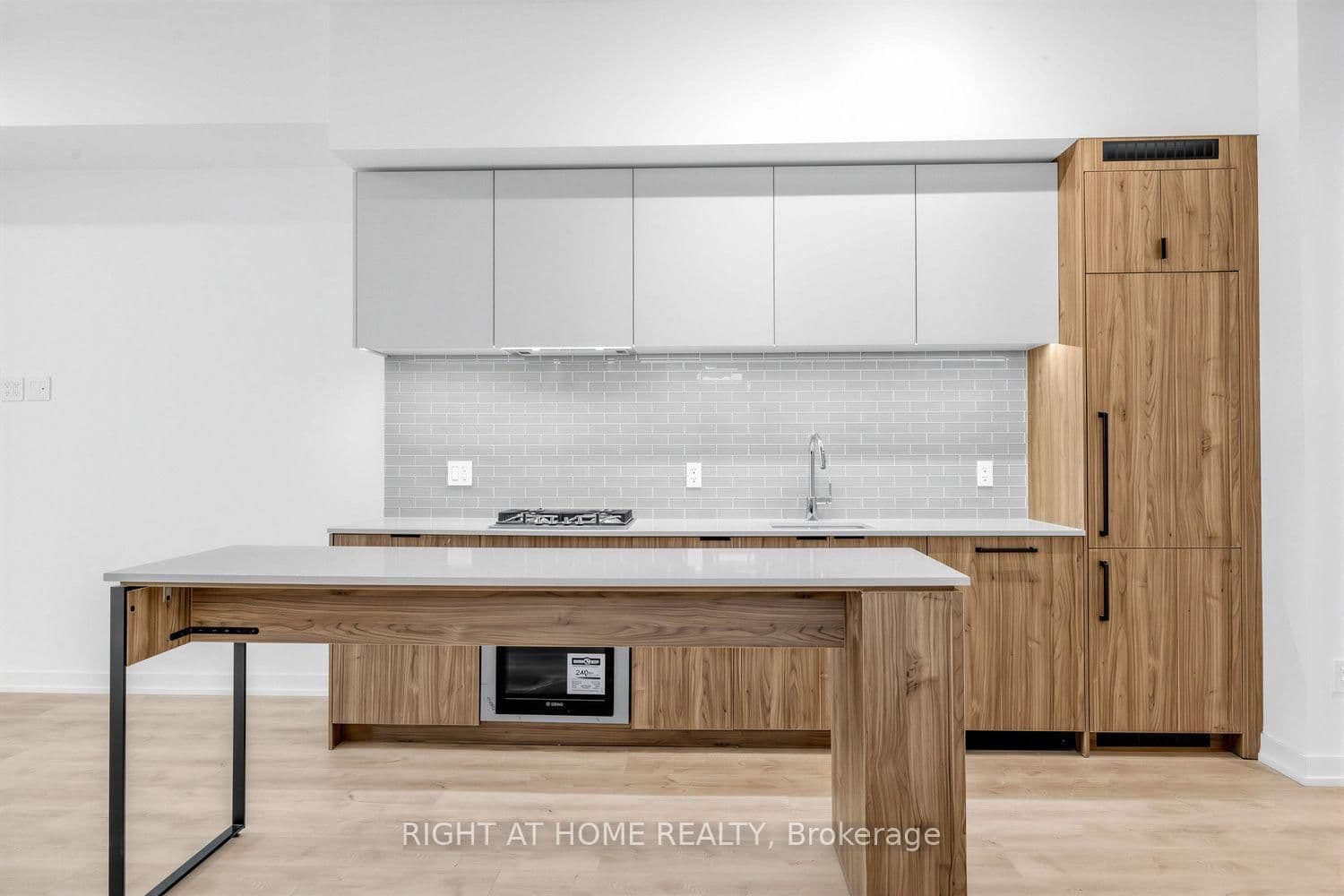 722 Marlee Avenue, Unit 207 thumbnail 7