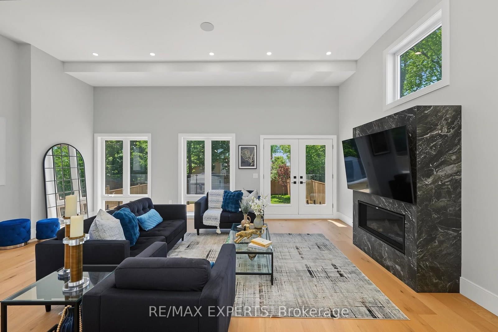 1062 Alexandra Avenue thumbnail 14