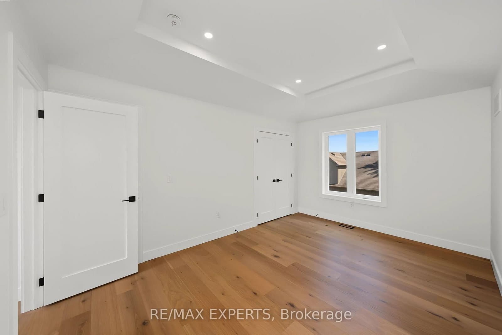 1062 Alexandra Avenue thumbnail 28