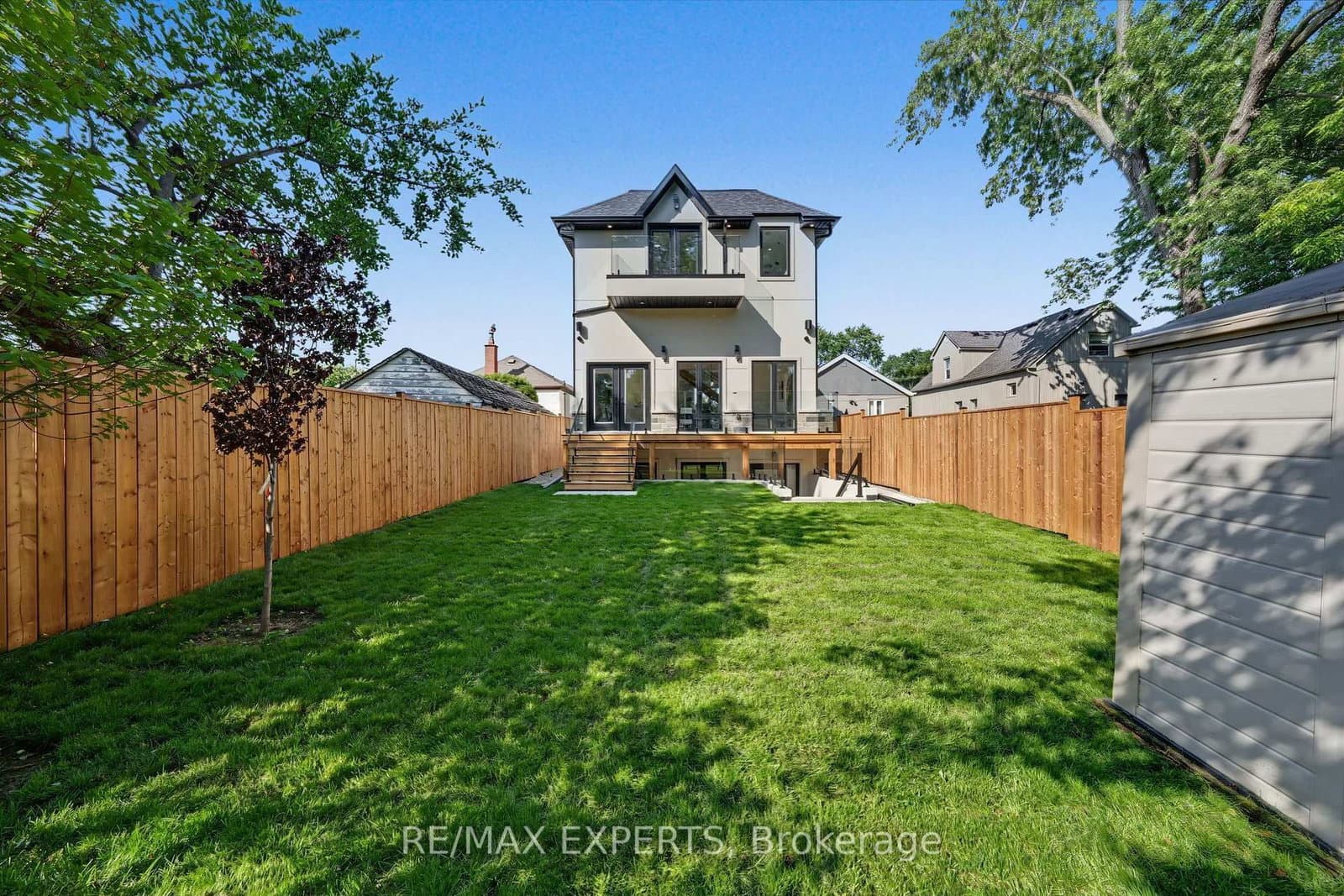 1062 Alexandra Avenue thumbnail 45