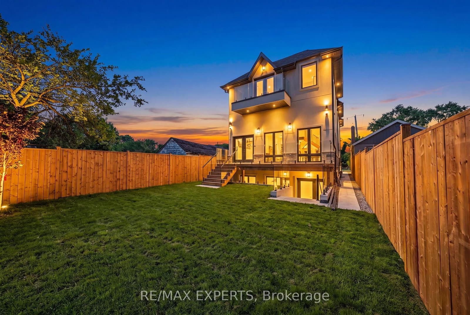 1062 Alexandra Avenue thumbnail 48