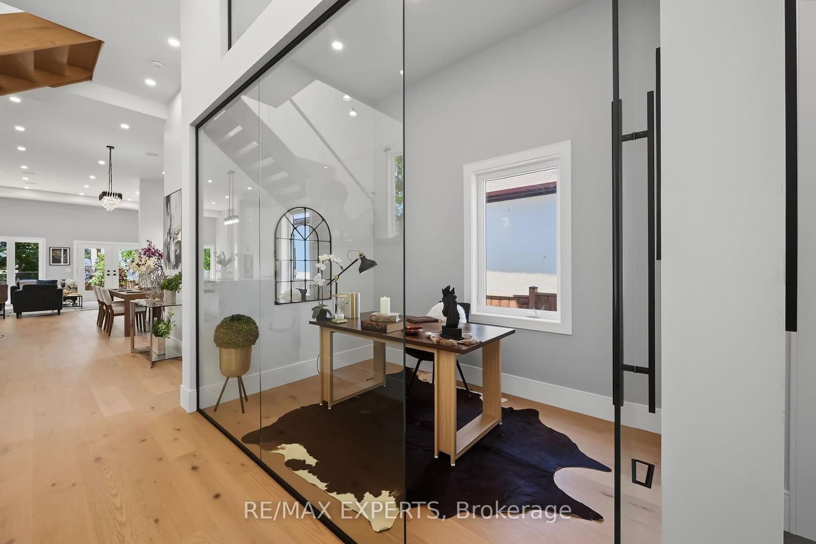 1062 Alexandra Avenue thumbnail 6