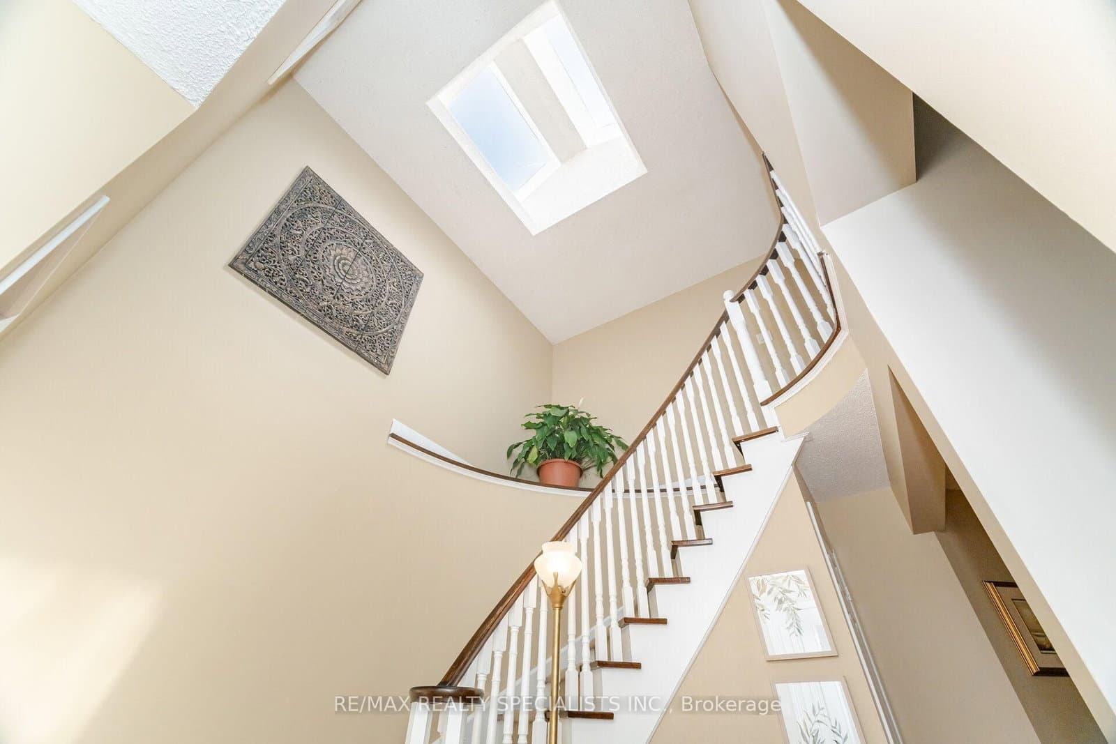 5612 Shillington Drive thumbnail 2