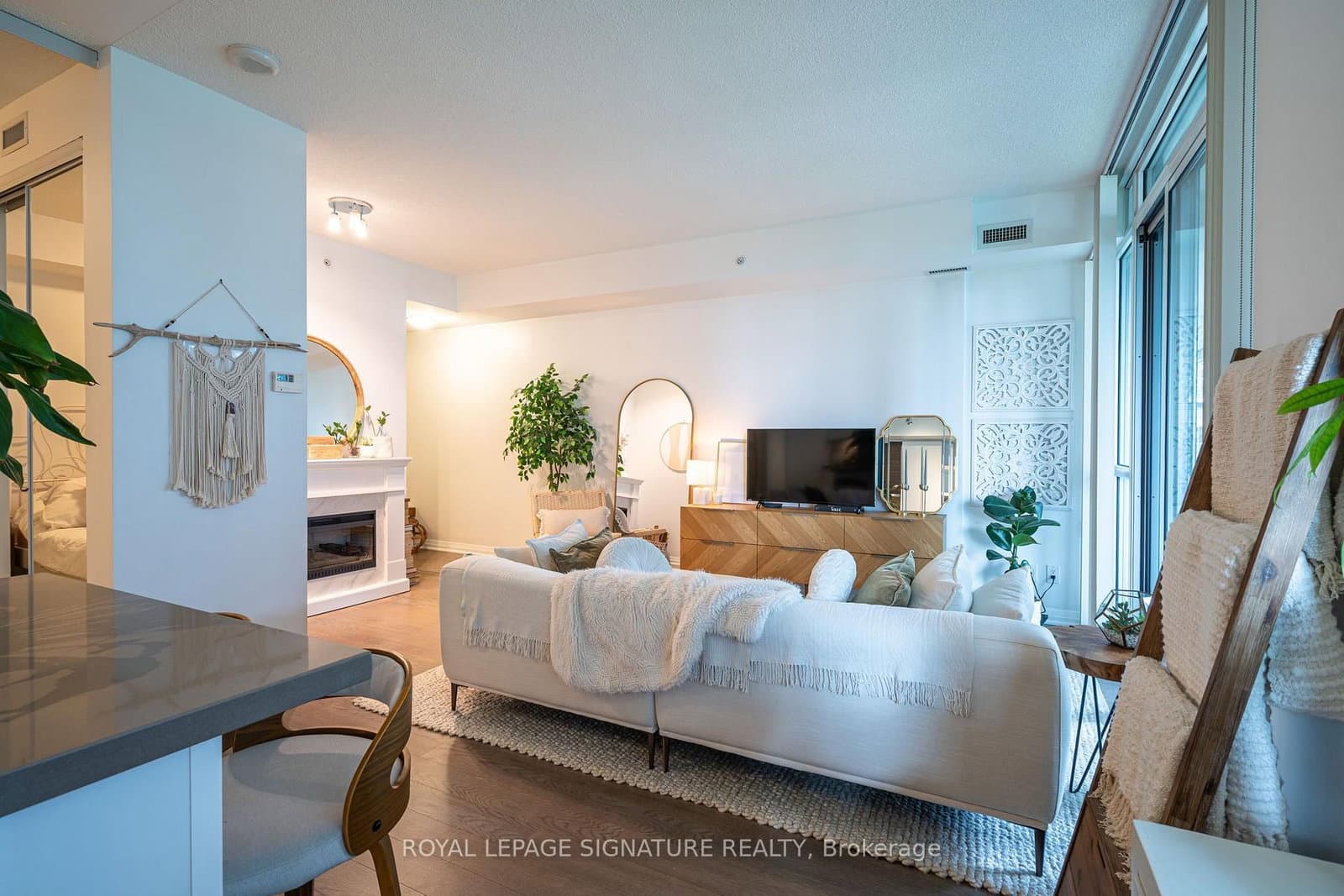 59 Annie Craig Drive, Unit 311 thumbnail 4
