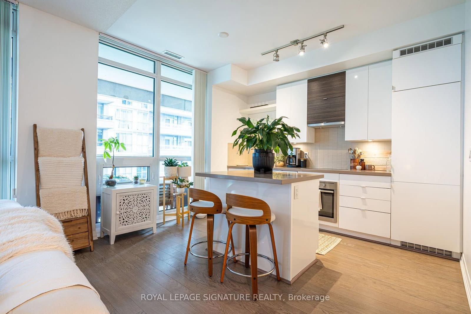 59 Annie Craig Drive, Unit 311 thumbnail 6