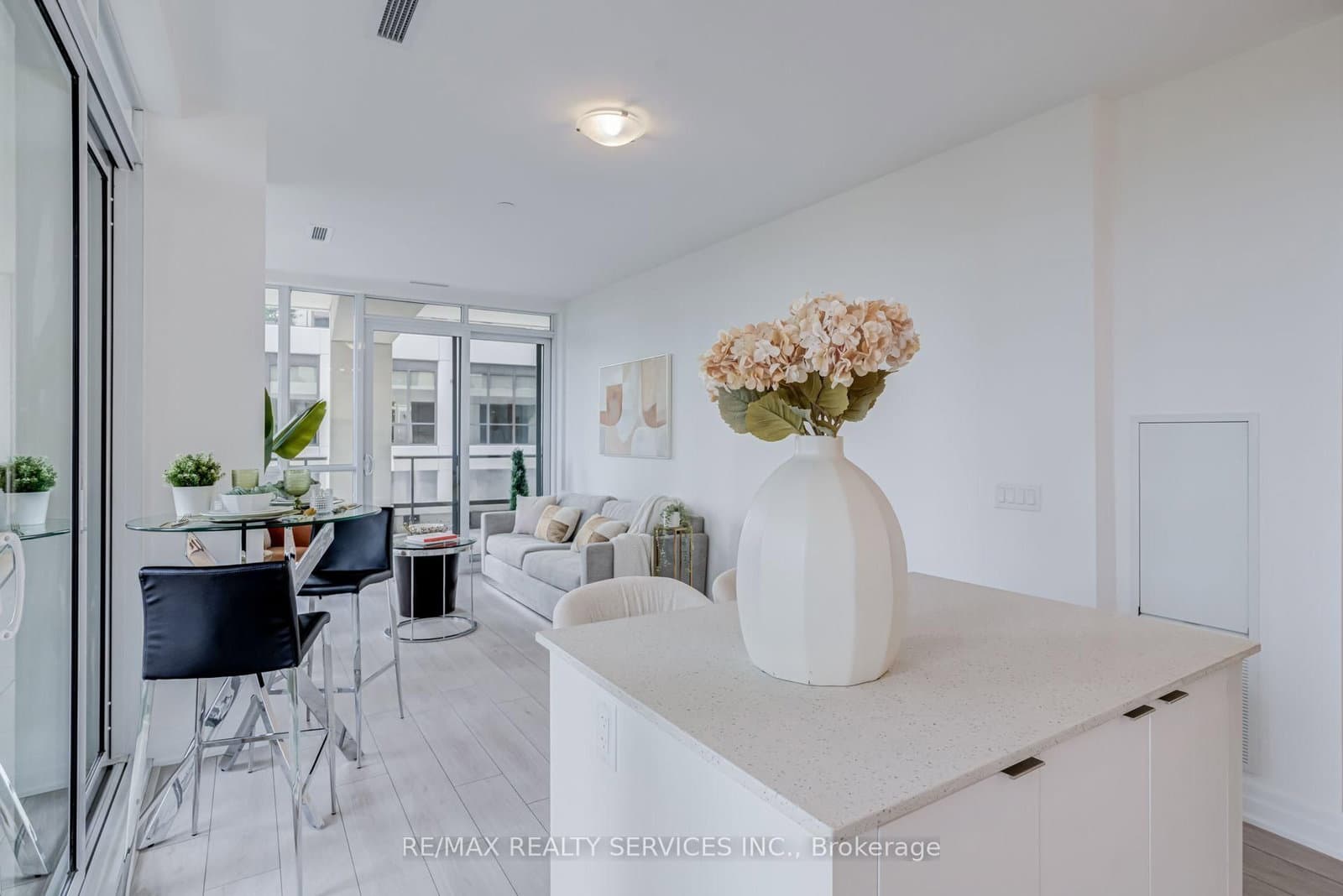 30 Elm Drive W, Unit 308 thumbnail 14
