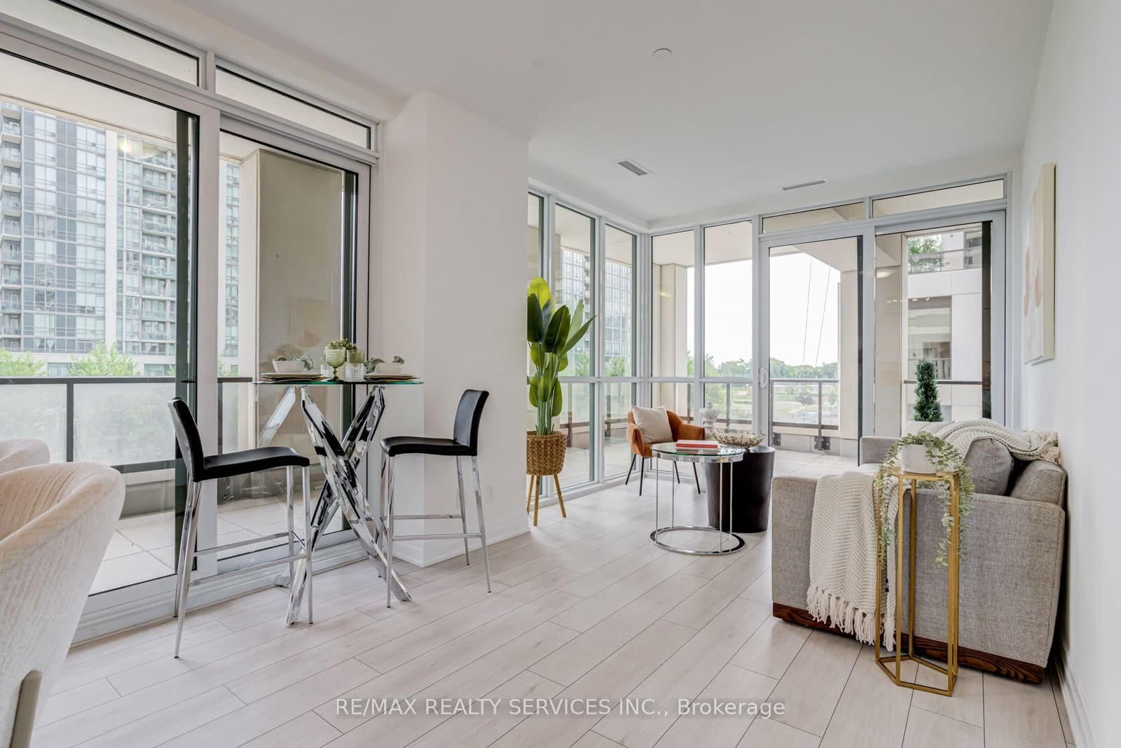30 Elm Drive W, Unit 308 thumbnail 15