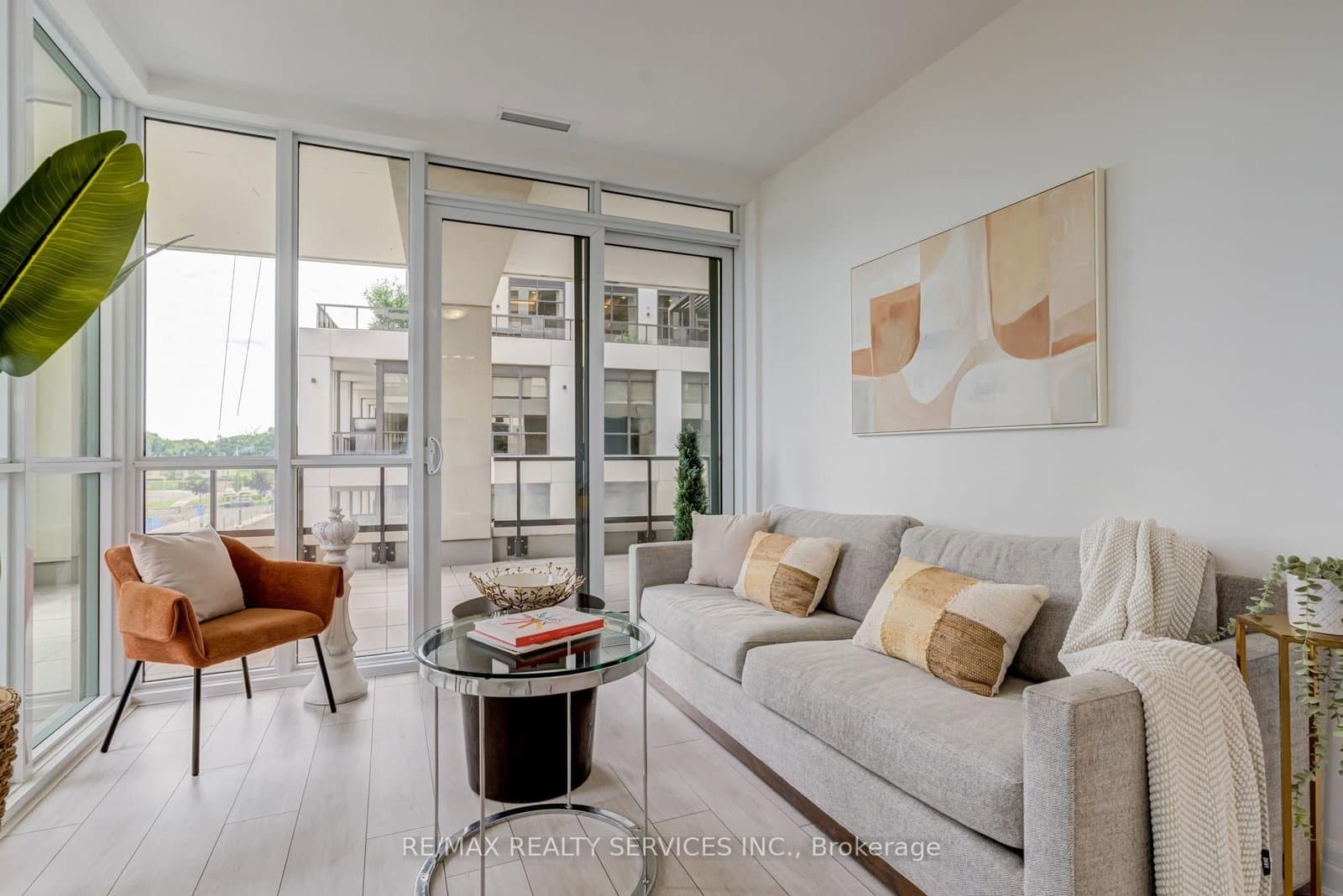 30 Elm Drive W, Unit 308 thumbnail 16