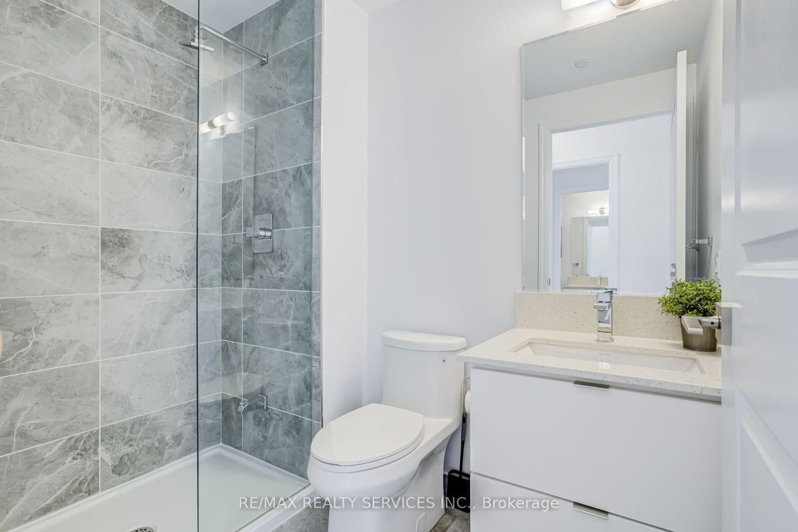 30 Elm Drive W, Unit 308 thumbnail 24