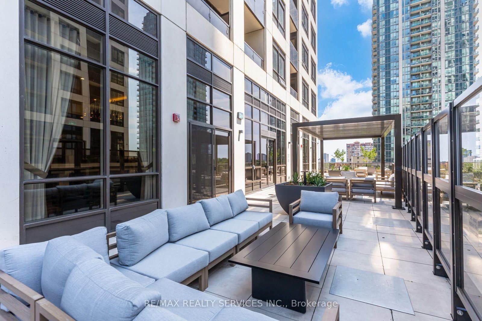 30 Elm Drive W, Unit 308 thumbnail 41