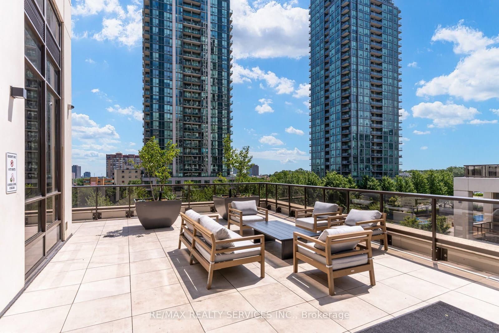 30 Elm Drive W, Unit 308 thumbnail 42
