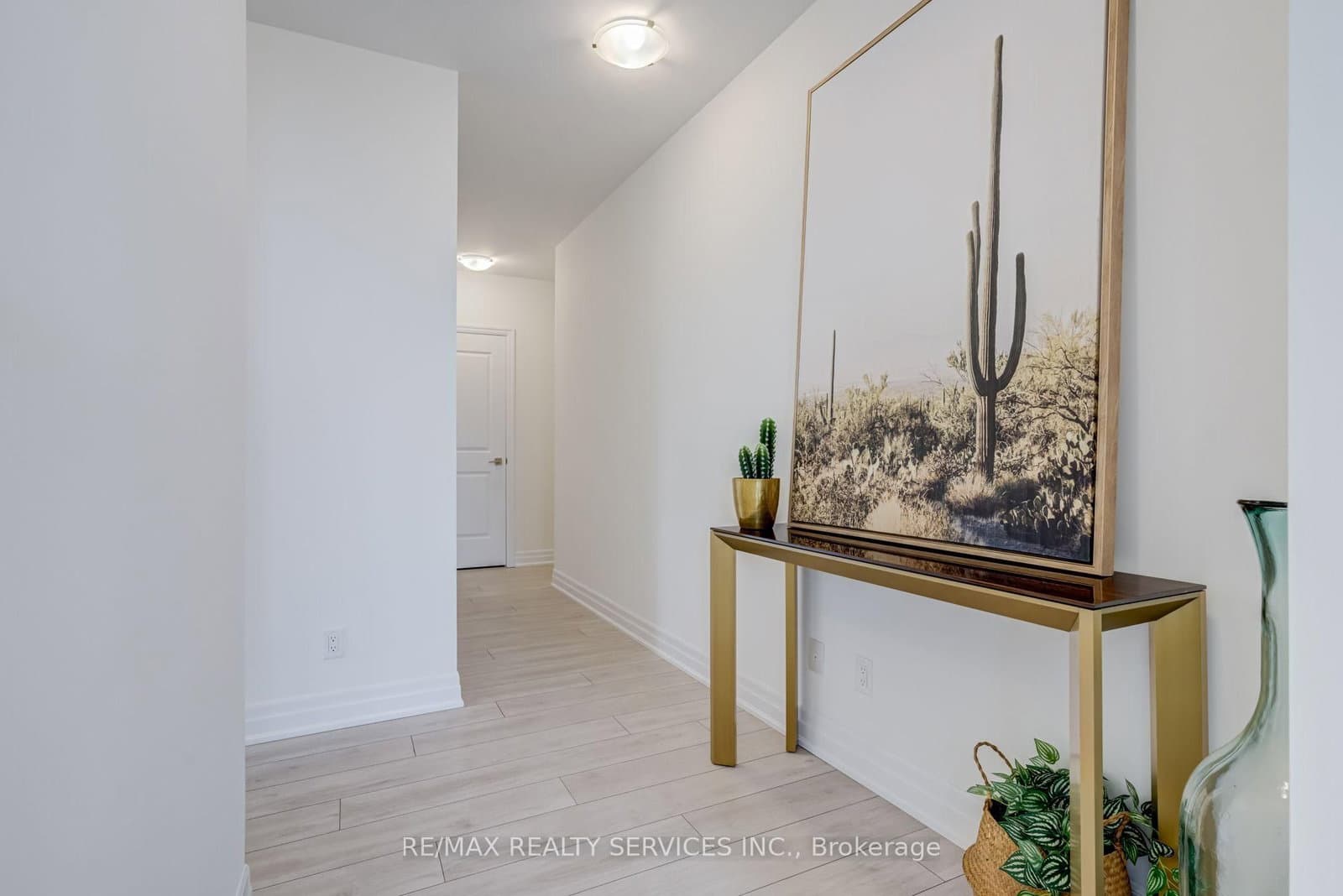 30 Elm Drive W, Unit 308 thumbnail 9