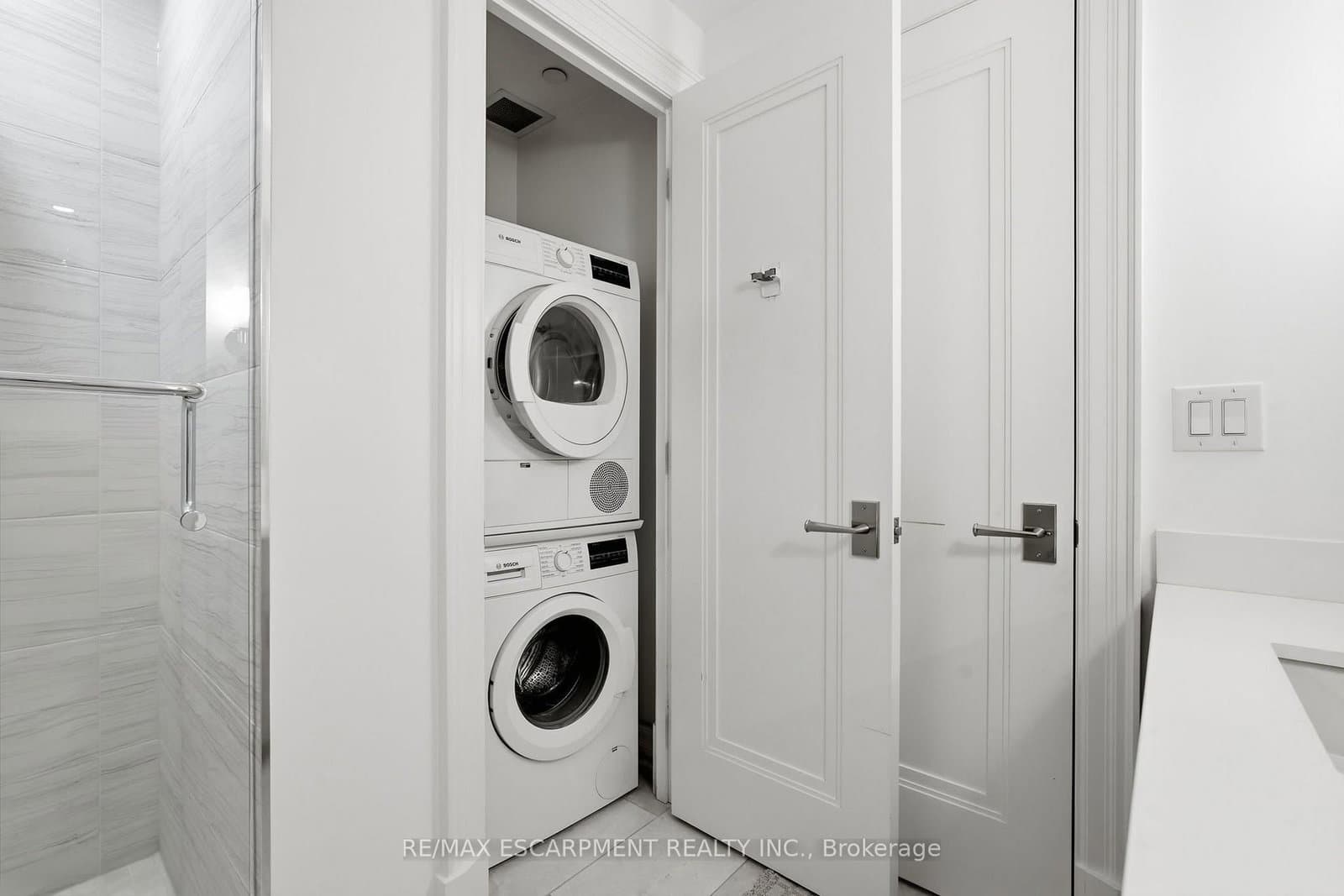 2060 Lakeshore Road, Unit 310 thumbnail 10