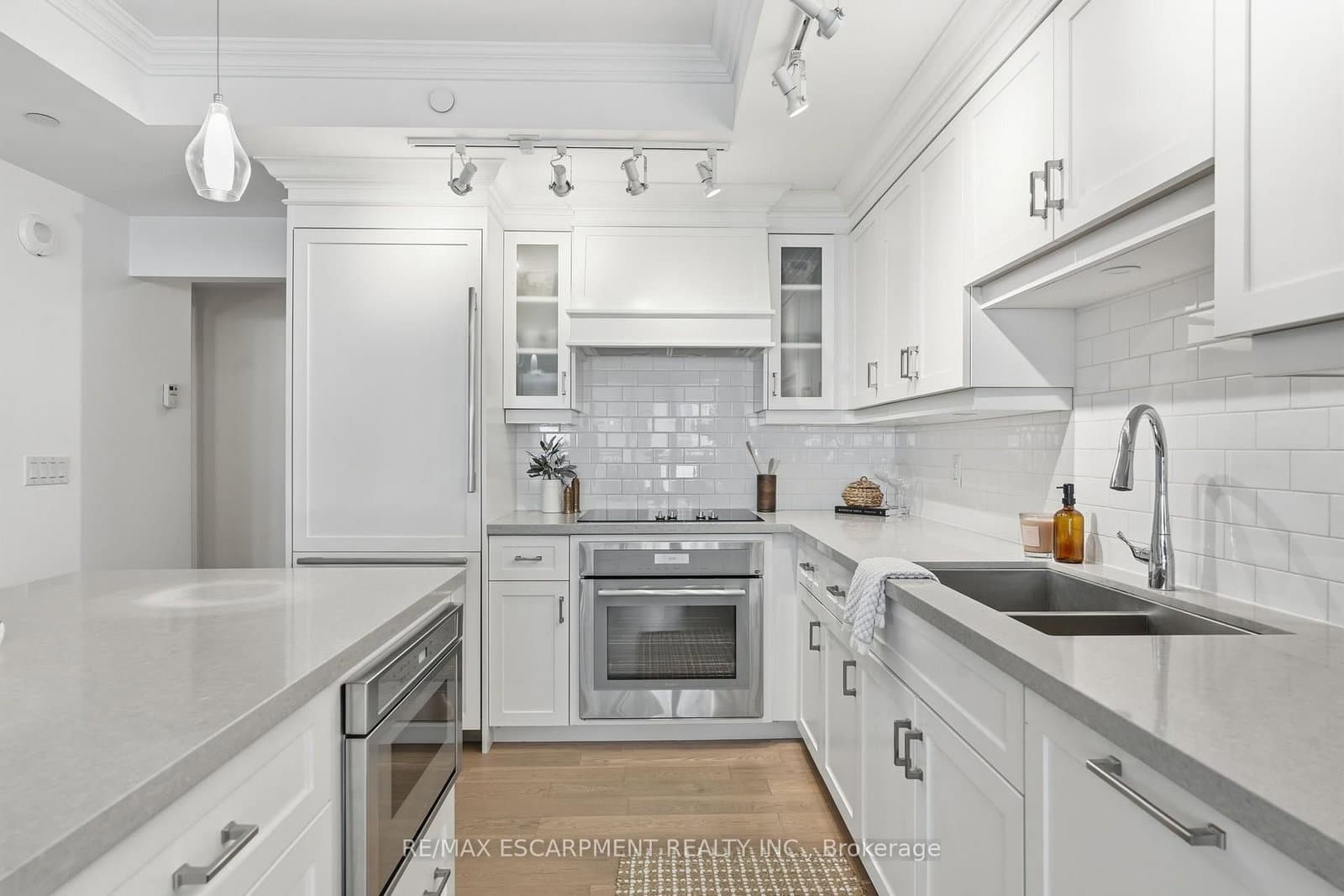 2060 Lakeshore Road, Unit 310 thumbnail 13