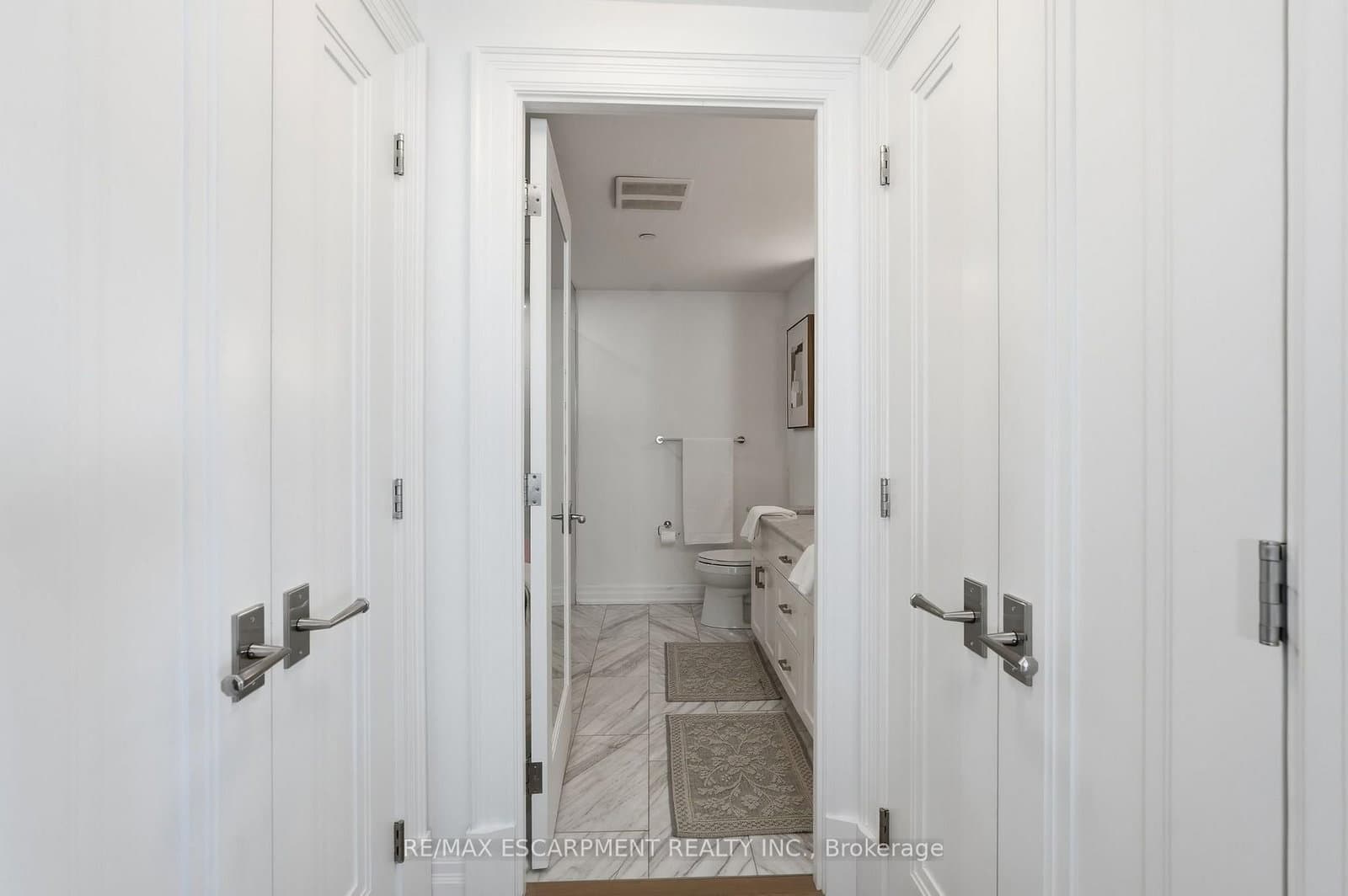 2060 Lakeshore Road, Unit 310 thumbnail 24