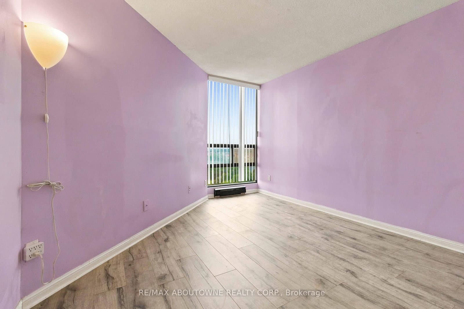 45 Kingsbridge Garden Circle, Unit 901 thumbnail 20