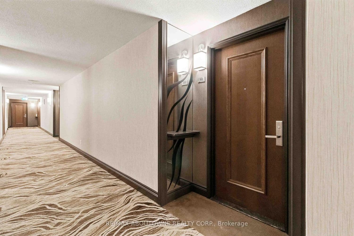 45 Kingsbridge Garden Circle, Unit 901 thumbnail 5