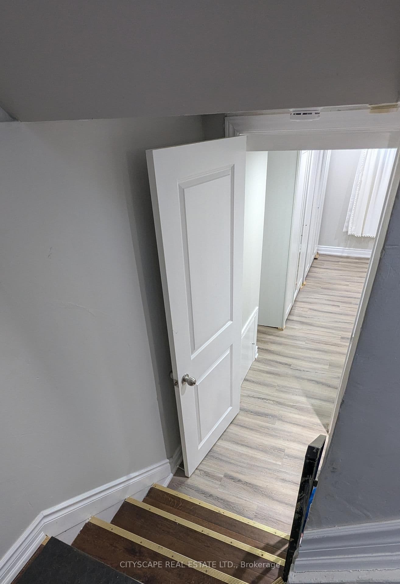 16 Melody Road, Unit Basement thumbnail 3