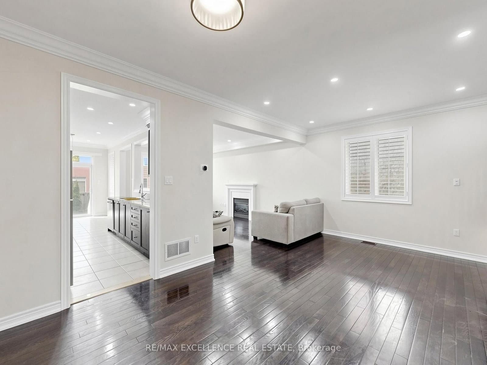 61 Campwood Crescent thumbnail 10