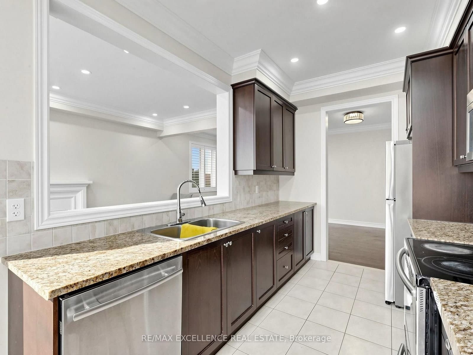 61 Campwood Crescent thumbnail 14