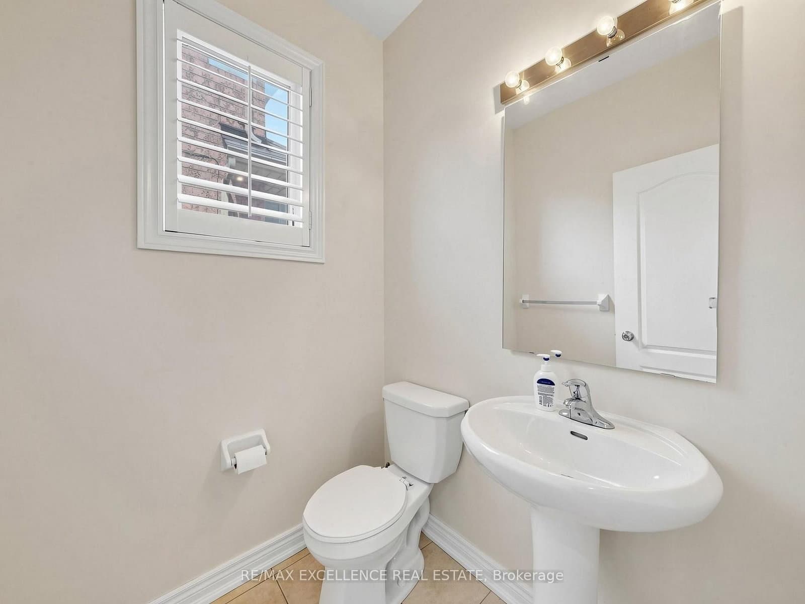 61 Campwood Crescent thumbnail 20