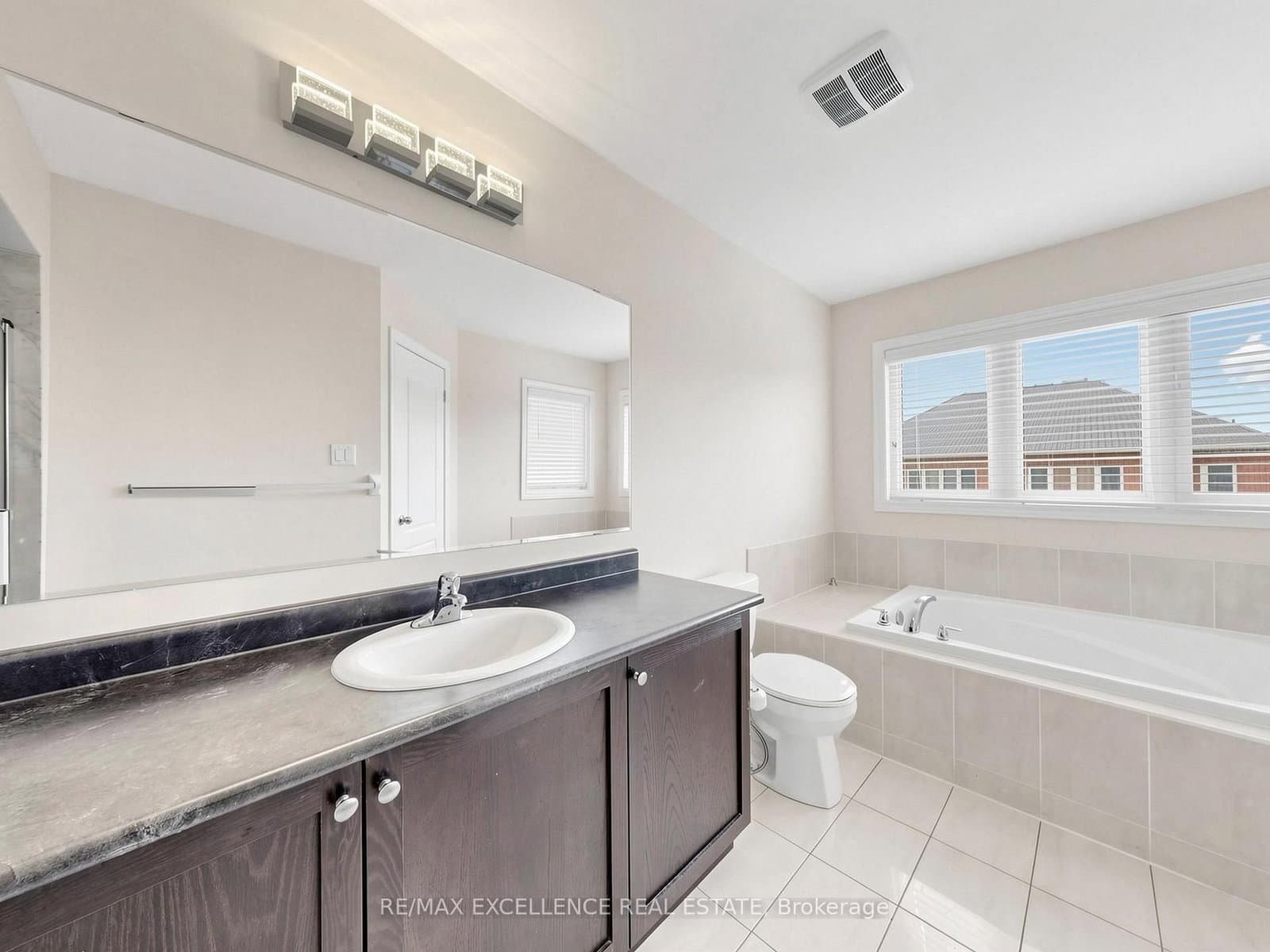 61 Campwood Crescent thumbnail 26