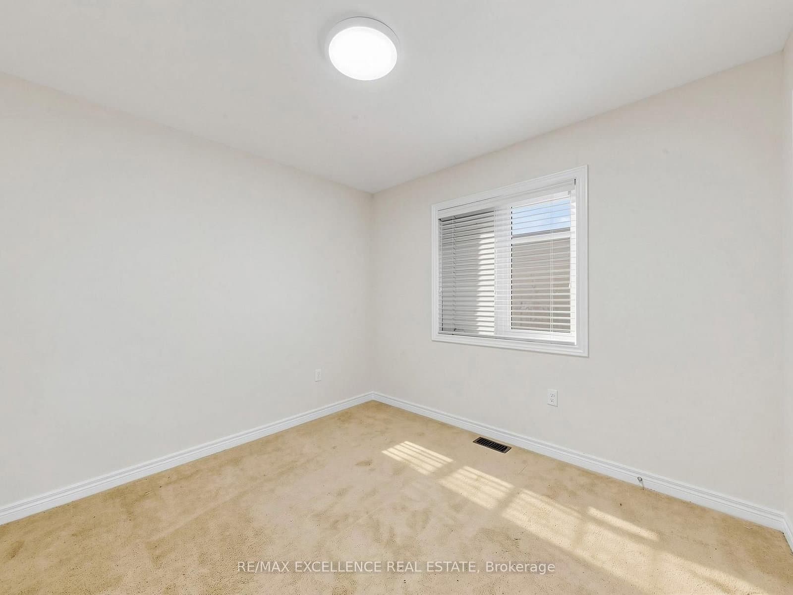 61 Campwood Crescent thumbnail 35