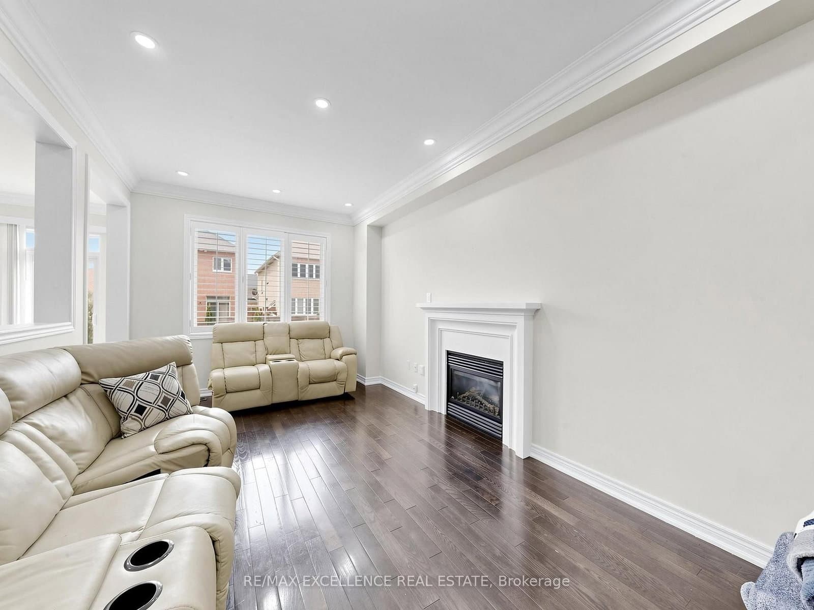 61 Campwood Crescent thumbnail 6
