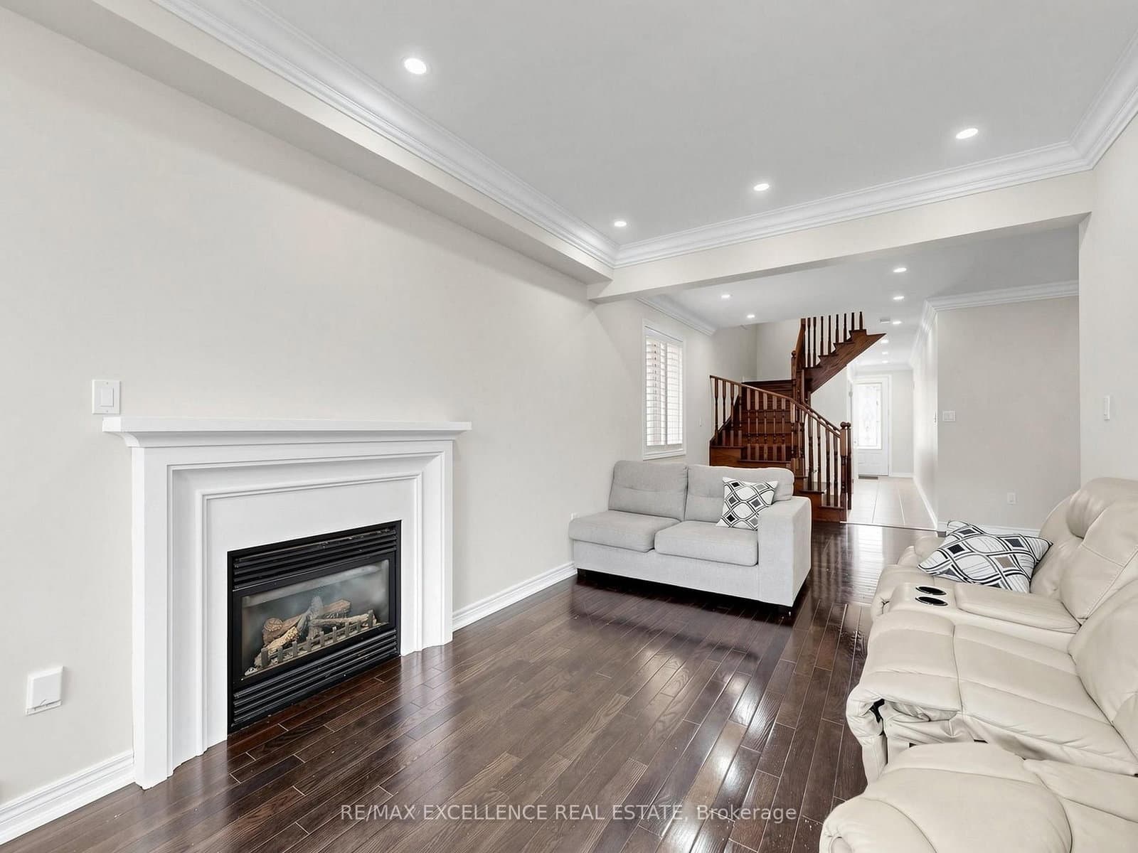 61 Campwood Crescent thumbnail 8