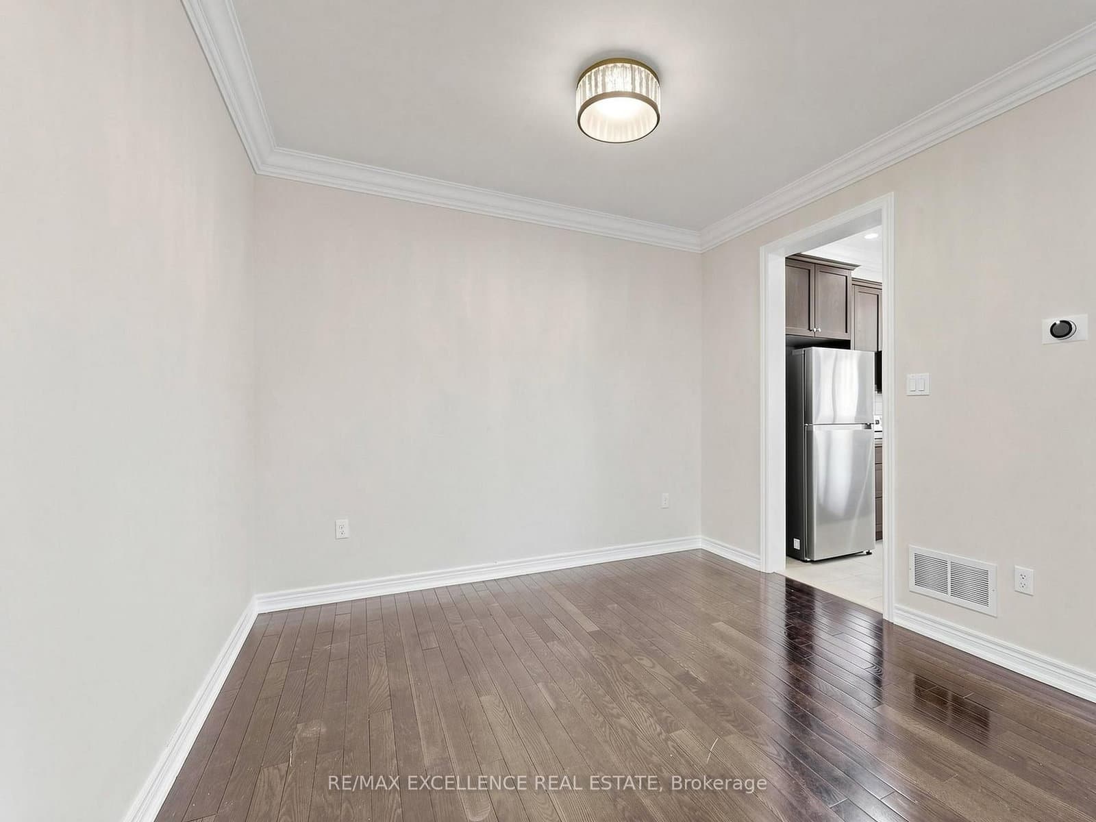 61 Campwood Crescent thumbnail 9
