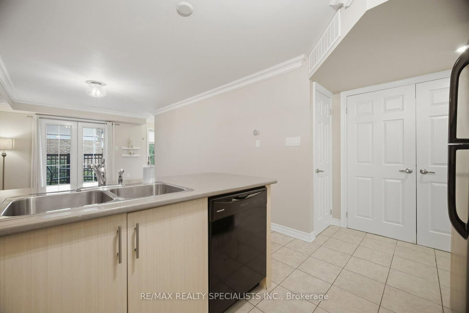 2441 Greenwich Drive, Unit 66 thumbnail 17