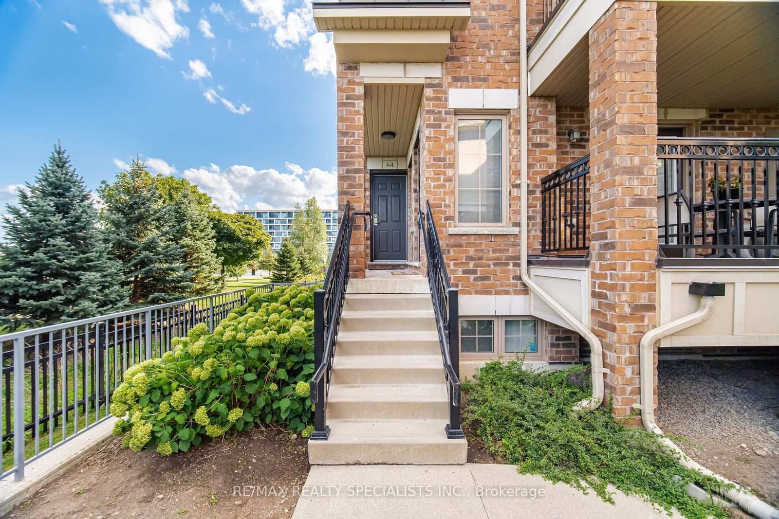 2441 Greenwich Drive, Unit 66 thumbnail 2