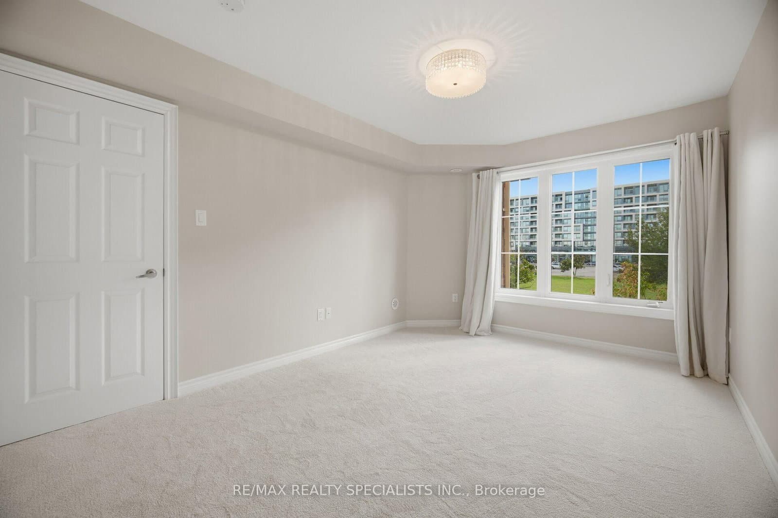 2441 Greenwich Drive, Unit 66 thumbnail 22