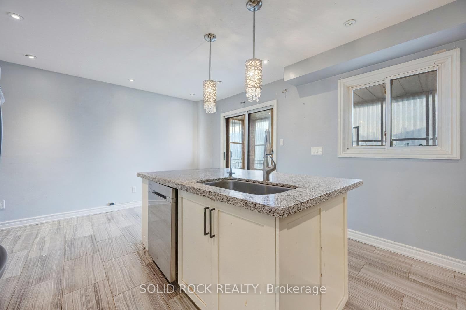 18 Maple Bush Avenue thumbnail 14