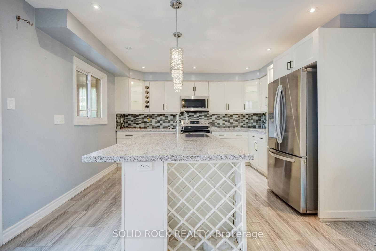 18 Maple Bush Avenue thumbnail 15